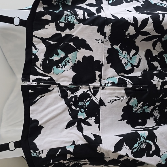 Torrid dress top‎ with blue flowers sz 3X - Picture 6 of 13